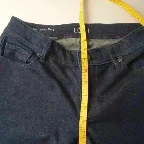 Ann Taylor Loft Brand Denim Jeans Size 27/4 Curvy Flare Low Rise Dark Wash - Picture 8 of 11